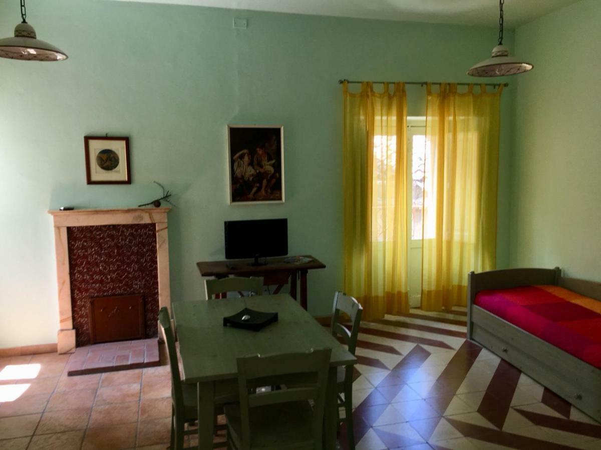 La Via Di Fuga Apartman Pietrapertosa Kültér fotó
