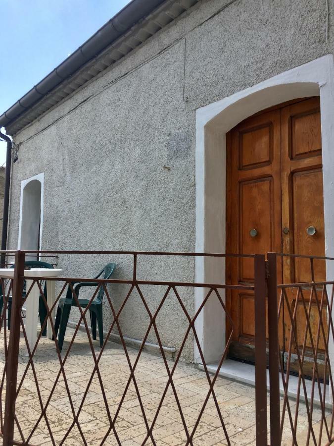 La Via Di Fuga Apartman Pietrapertosa Kültér fotó
