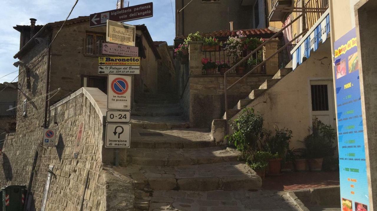 La Via Di Fuga Apartman Pietrapertosa Kültér fotó